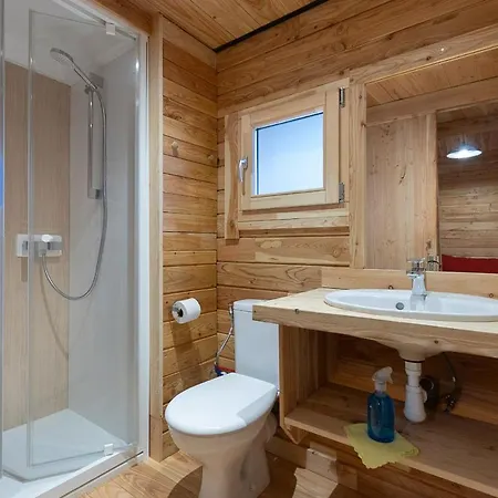 Campeggio Huttopia De Serre-poncon *