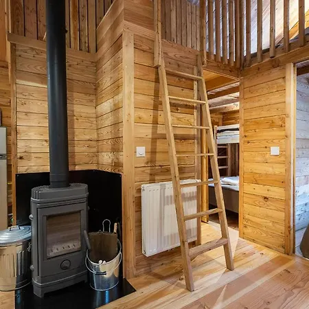 Huttopia De Serre-poncon Campeggio *