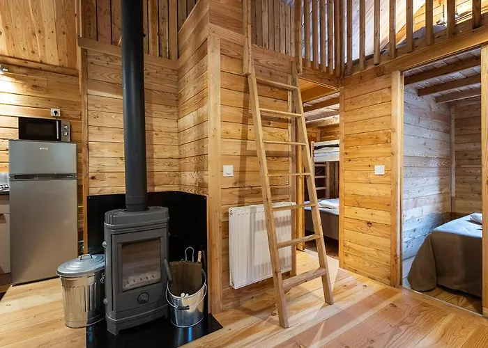 Huttopia De Serre-poncon Campeggio *