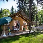 Huttopia De Serre-poncon Κάμπινγκ Le Lautaret