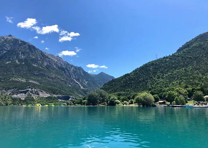Huttopia De Serre-poncon Campsite