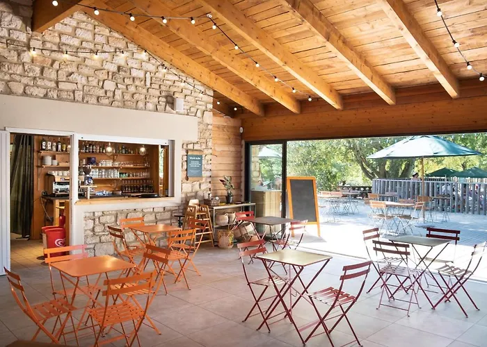 Huttopia De Serre-poncon Campsite