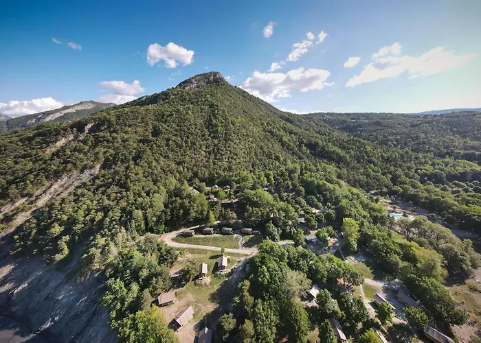 Campsite Huttopia De Serre-poncon