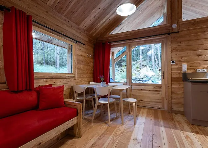 Huttopia De Serre-poncon Campsite Le Lautaret